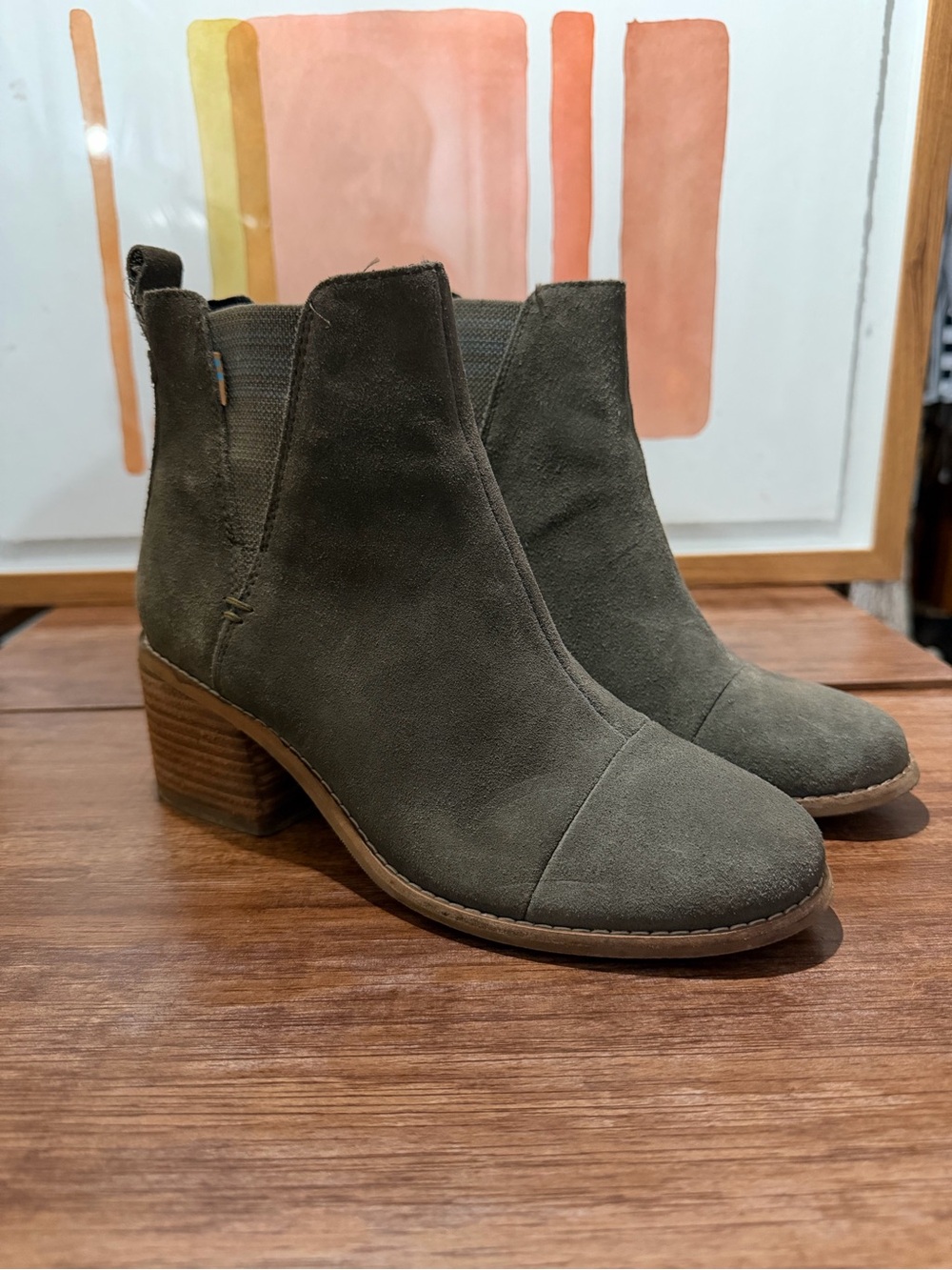 TOMS Esme Chelsea Ankle Boots 6 Olive Green Suede Block Heel Booties Women Fall